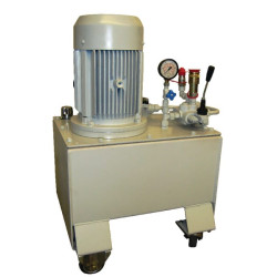 Dirbtuvių įrenginys 35 l – 12 l/min – 4 kW/400 V WP85A001