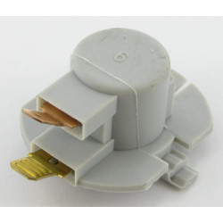 Priekinio žibinto lizdas 1/4 apsisukimo 7251649A