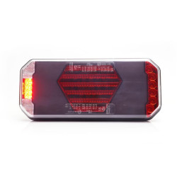 Daugiafunkcis galinis žibintas LED, dešinė, su šoniniu valstybiniu numeriu, raudona/oranžinė/balta, 12-24V, 236x104x40.5mm LA104