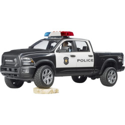RAM 2500 policijos sunkvežimis su policininku U02505