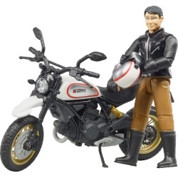 Ducati dykumos rogės + vairuotojas U63051